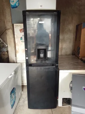 Beko Fridge and Freezer With Dispenser