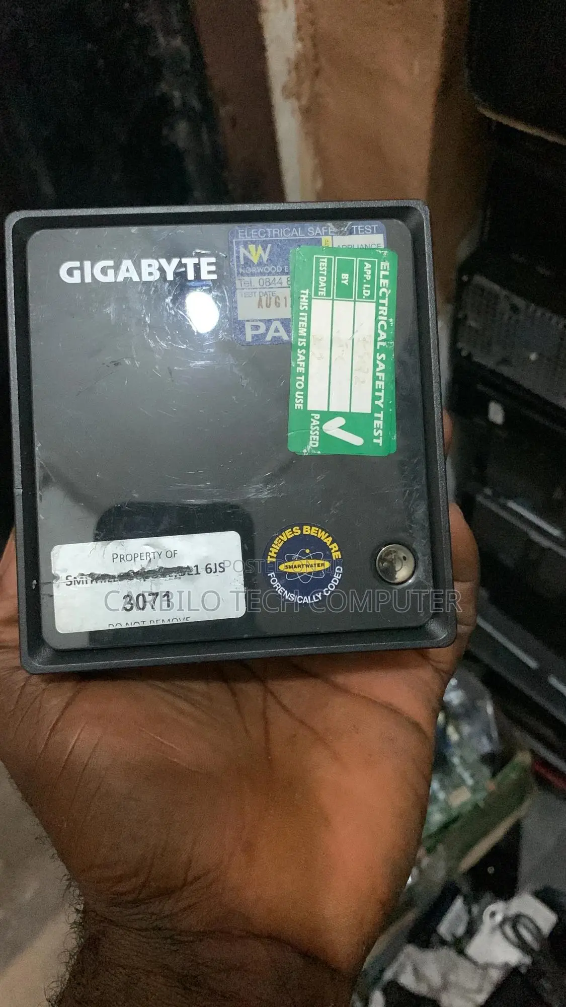 Desktop Computer 4GB Intel Core Ultra 7 SSD 32GB