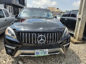 Mercedes-Benz M Class ML 350 4Matic 2013 Black