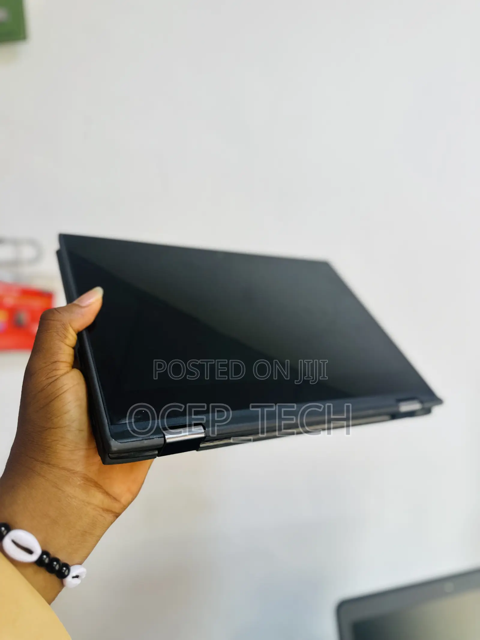 Laptop Lenovo 300e 4GB Intel SSD 128GB