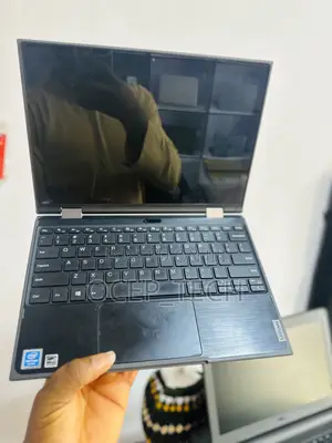 Laptop Lenovo 300e 4GB Intel SSD 128GB