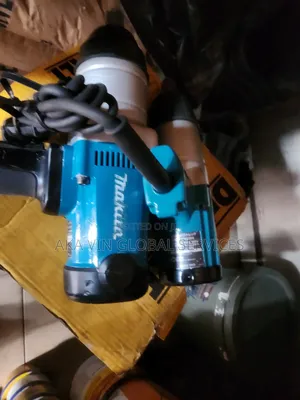 Makita Tw1000 1" Impact Wrench