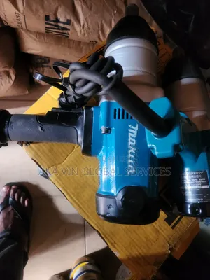 Makita Tw1000 1" Impact Wrench