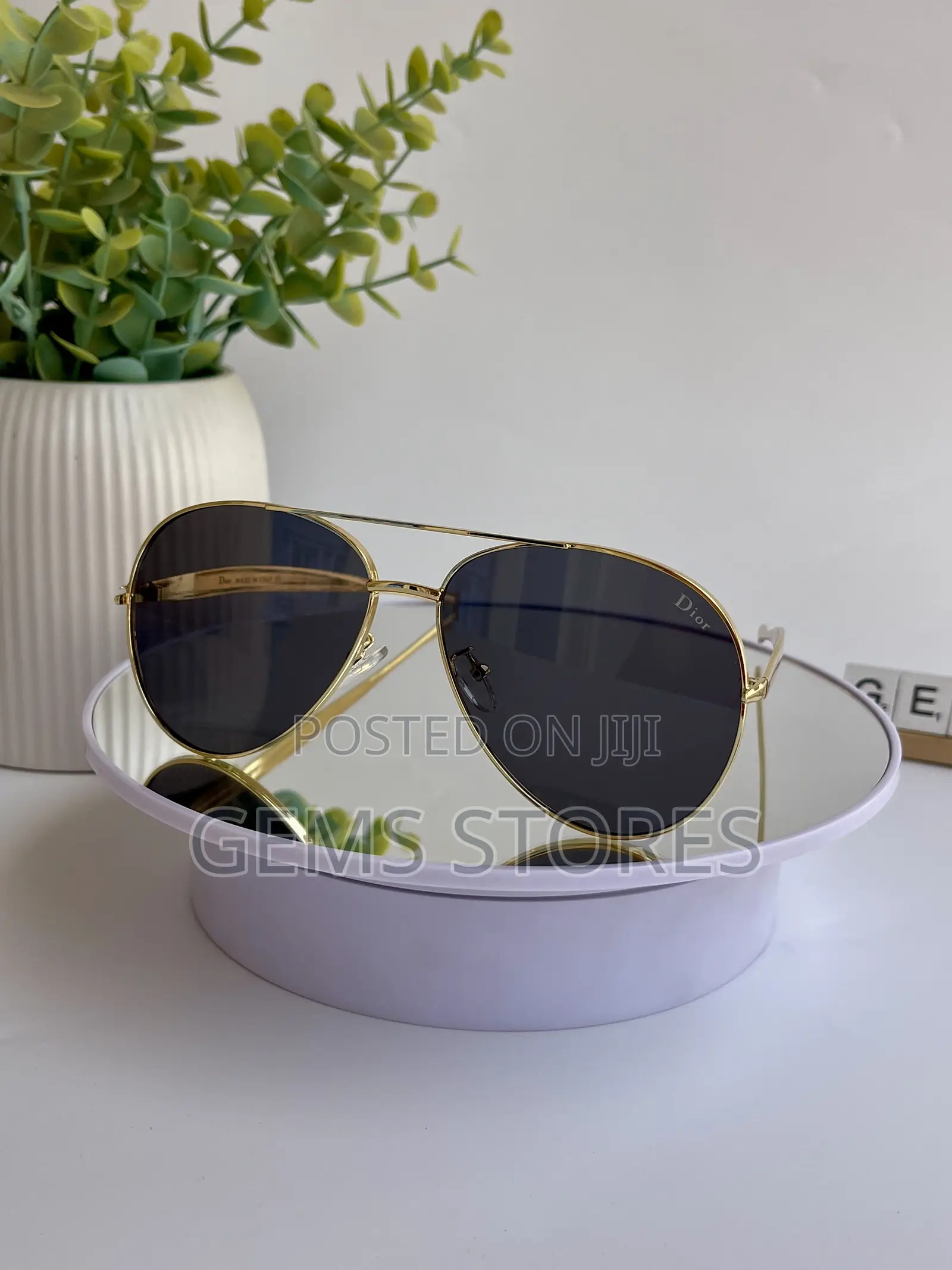 Luxurious Dior Style Aviator Sunglasses (Gold Frame)
