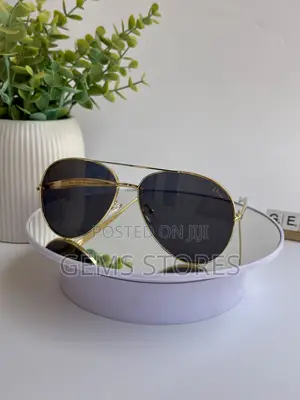 Luxurious Dior Style Aviator Sunglasses (Gold Frame)