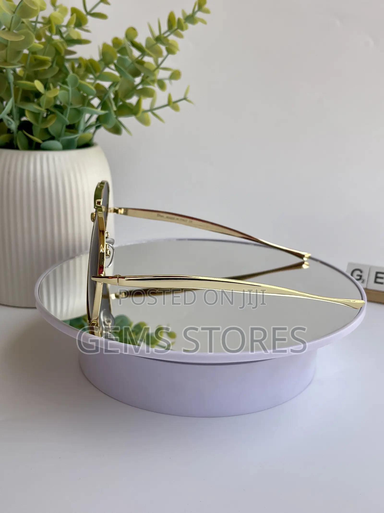 Luxurious Dior Style Aviator Sunglasses (Gold Frame)