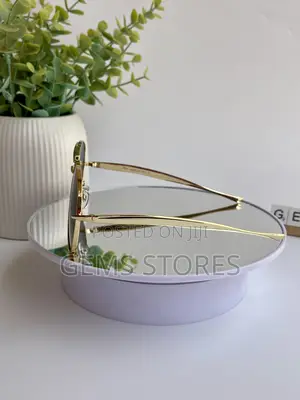 Luxurious Dior Style Aviator Sunglasses (Gold Frame)