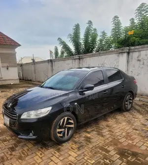 Peugeot 301 2014 Black