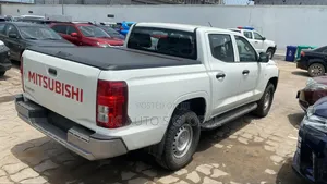 Bootcover Roller for Mitsubishi L200 2025
