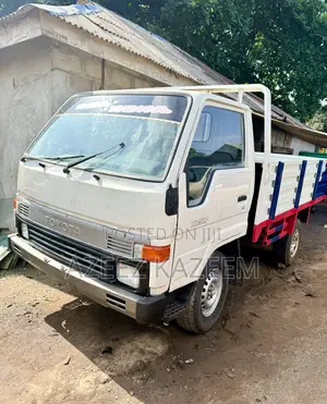 Toyota Dyna 100 Japan Direct