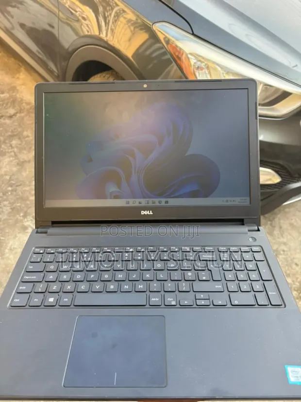 Laptop Dell Vostro 15 3559 8GB Intel Core i5 HDD 250GB - Timothy