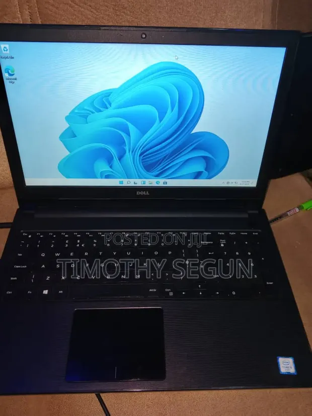 Laptop Dell Vostro 15 3559 8GB Intel Core i5 HDD 250GB - Timothy