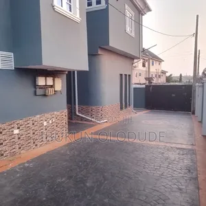 Furnished 3bdrm Apartment in Martins Estate, Yakoyo/Alagbole for rent