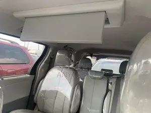 Toyota Sienna 2012 Gray