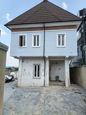5bdrm Duplex in Magodo Isheri for sale