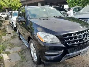 Mercedes-Benz M Class ML350 4MATIC 4dr SUV AWD (3.5L 6cyl 7A) 2015