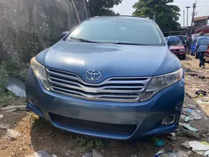 Toyota Venza V6 2010 Blue