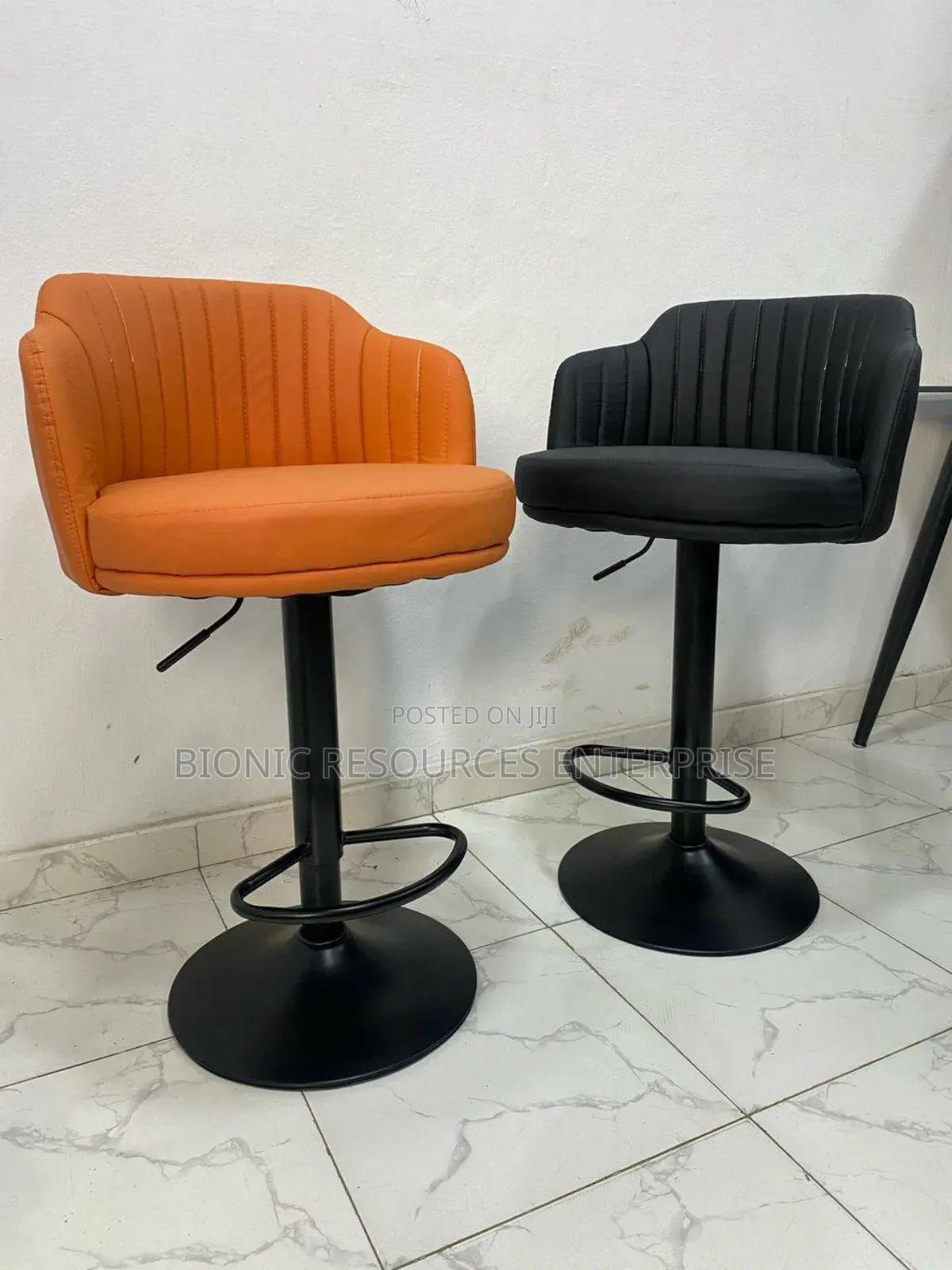 Swivel Bar Stool
