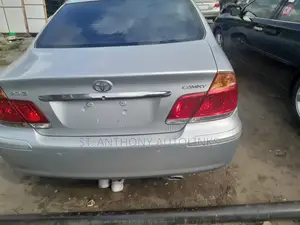 Toyota Camry XLE V6 4dr Sedan (3.0L 6cyl 5A) 2006 Silver