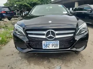 Mercedes-Benz C300 Sport 4Matic Sedan AWD (2.0L 4cyl 7A) 2017 Black