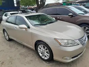 Lexus ES 350 2011 Gold