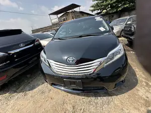 Toyota Sienna Limited 7-Passenger 4dr Minivan AWD (3.5L 6cyl 6A) 2015