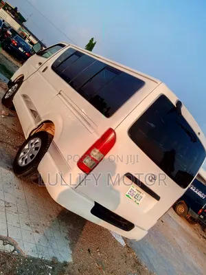 Toyota HiAce 2008 White