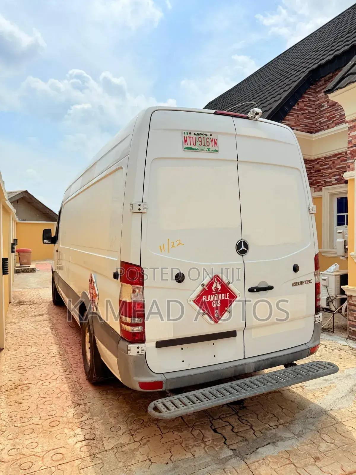 Mercedes-Benz Sprinter 2011 White