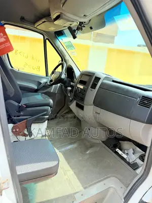 Mercedes-Benz Sprinter 2011 White