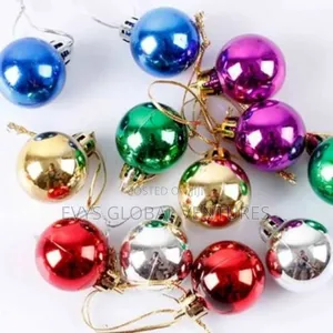 7ft Christmas Tree + Free Accessories