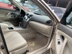 Toyota Camry 2010 Gold