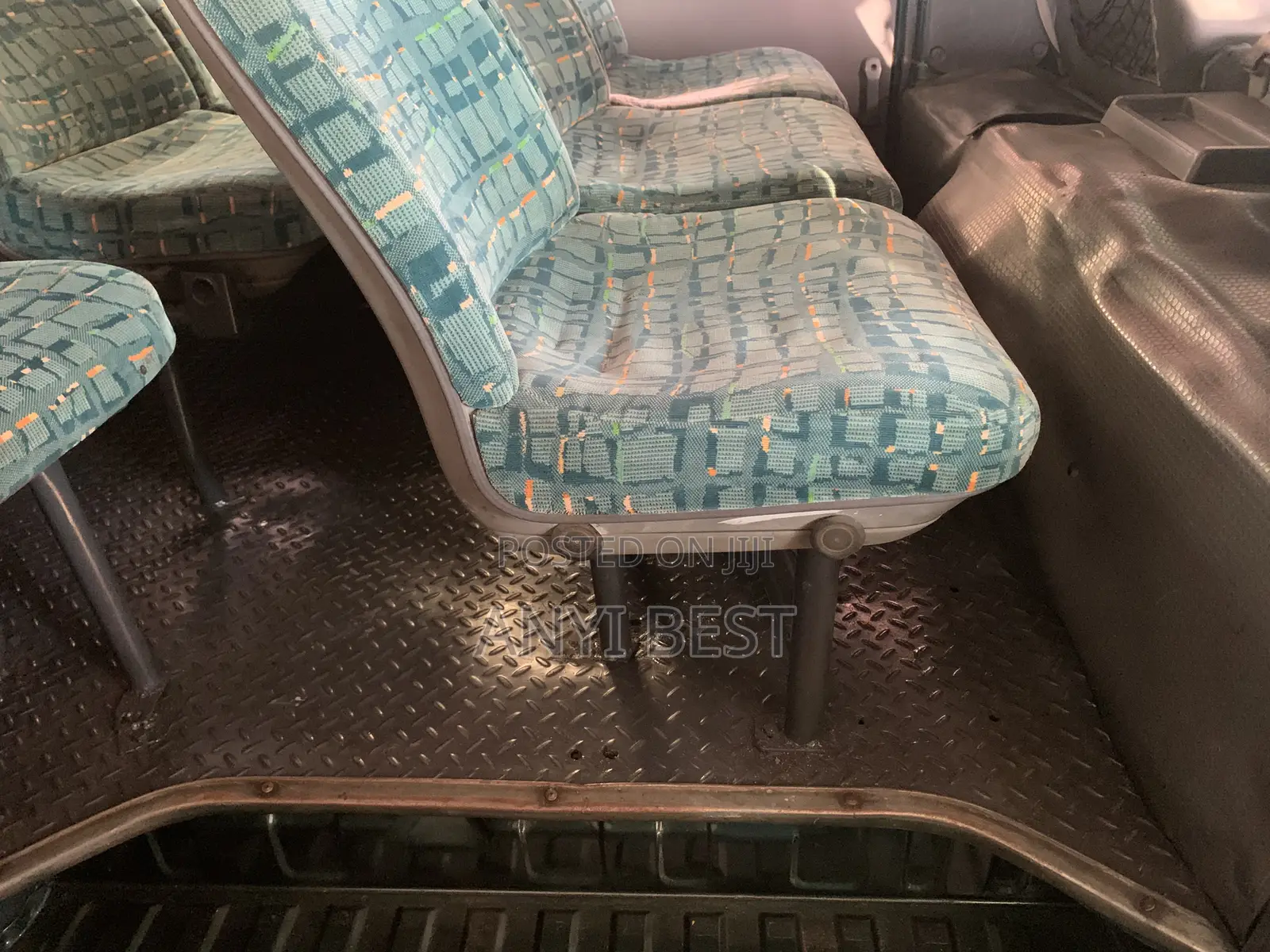 Mitsubishi L300 2005 Green
