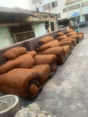 Luxury Cushion Chair