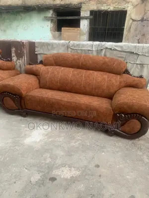 Luxury Cushion Chair