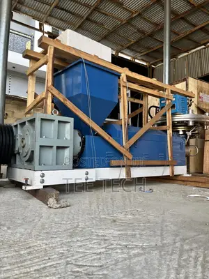 Extruder (Nylon Making Machine)