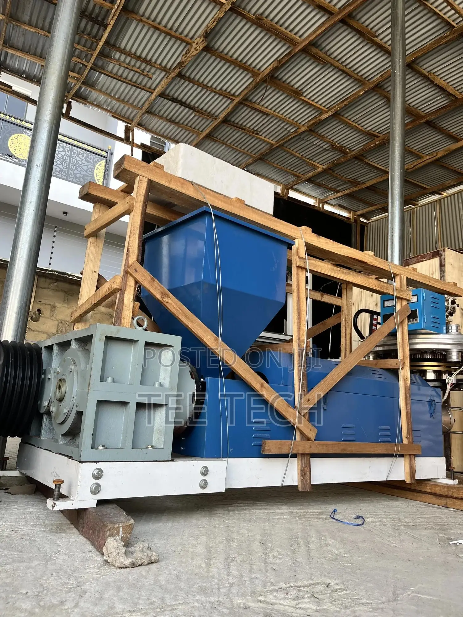 Extruder (Nylon Making Machine)