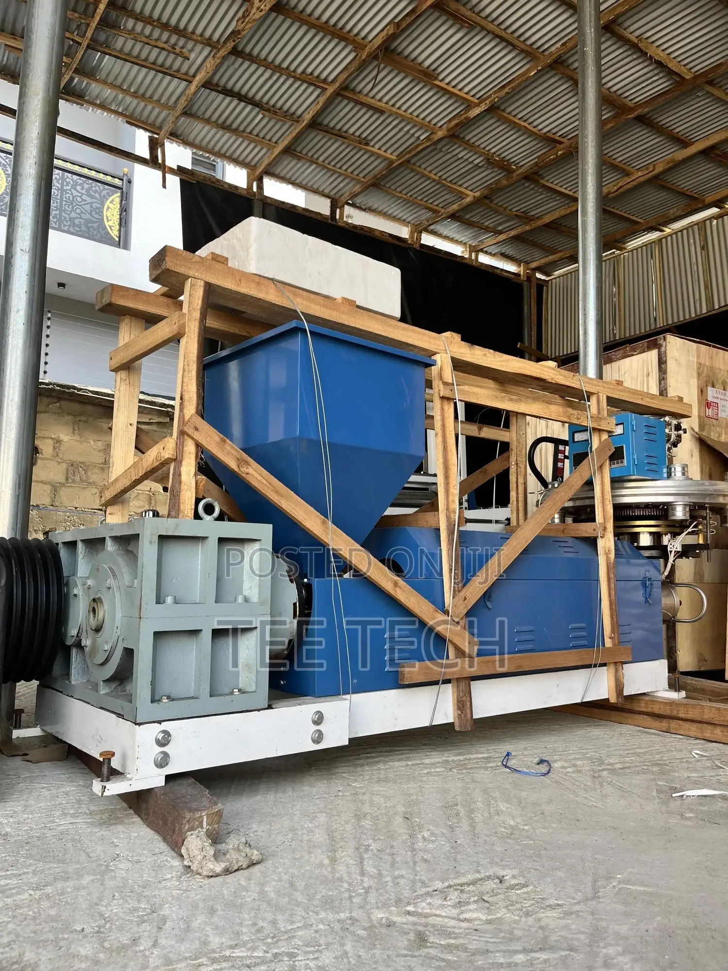 Extruder (Nylon Making Machine)