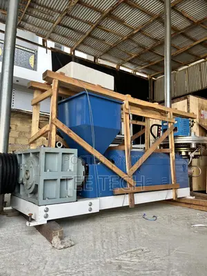 Extruder (Nylon Making Machine)