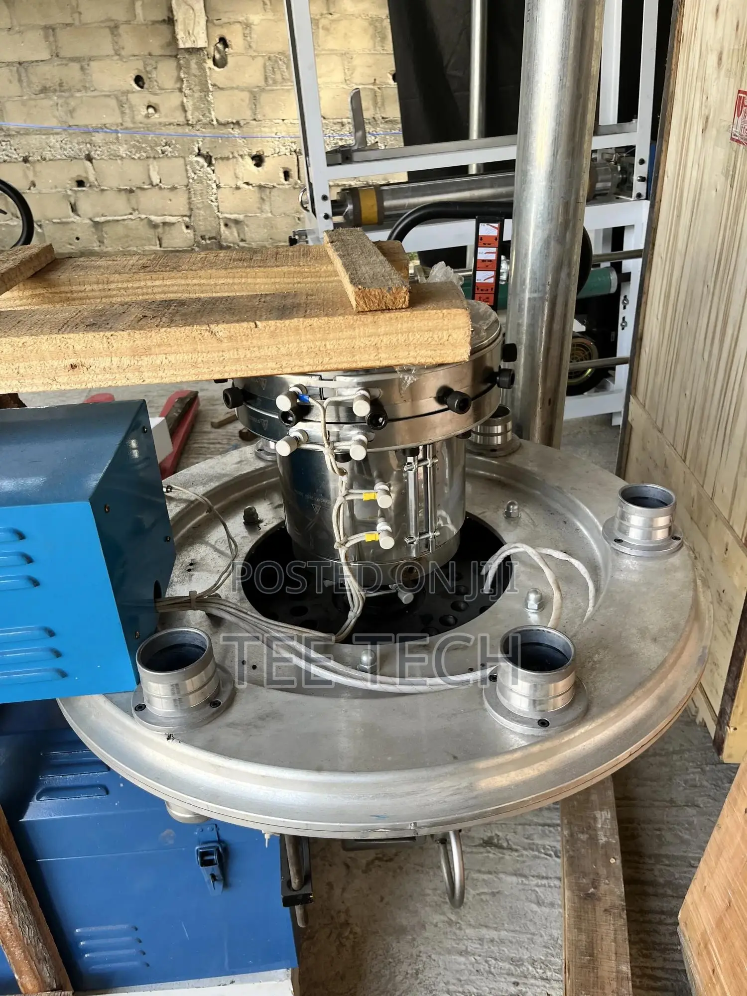 Extruder (Nylon Making Machine)