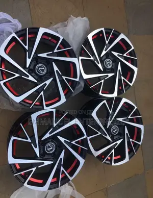 19 Inches Alloyed Wheels