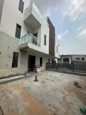 4bdrm Duplex in Gbagada Lagos, Millenuim/UPS for sale