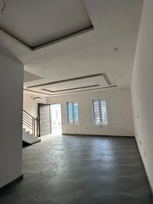 4bdrm Duplex in Gbagada Lagos, Millenuim/UPS for sale