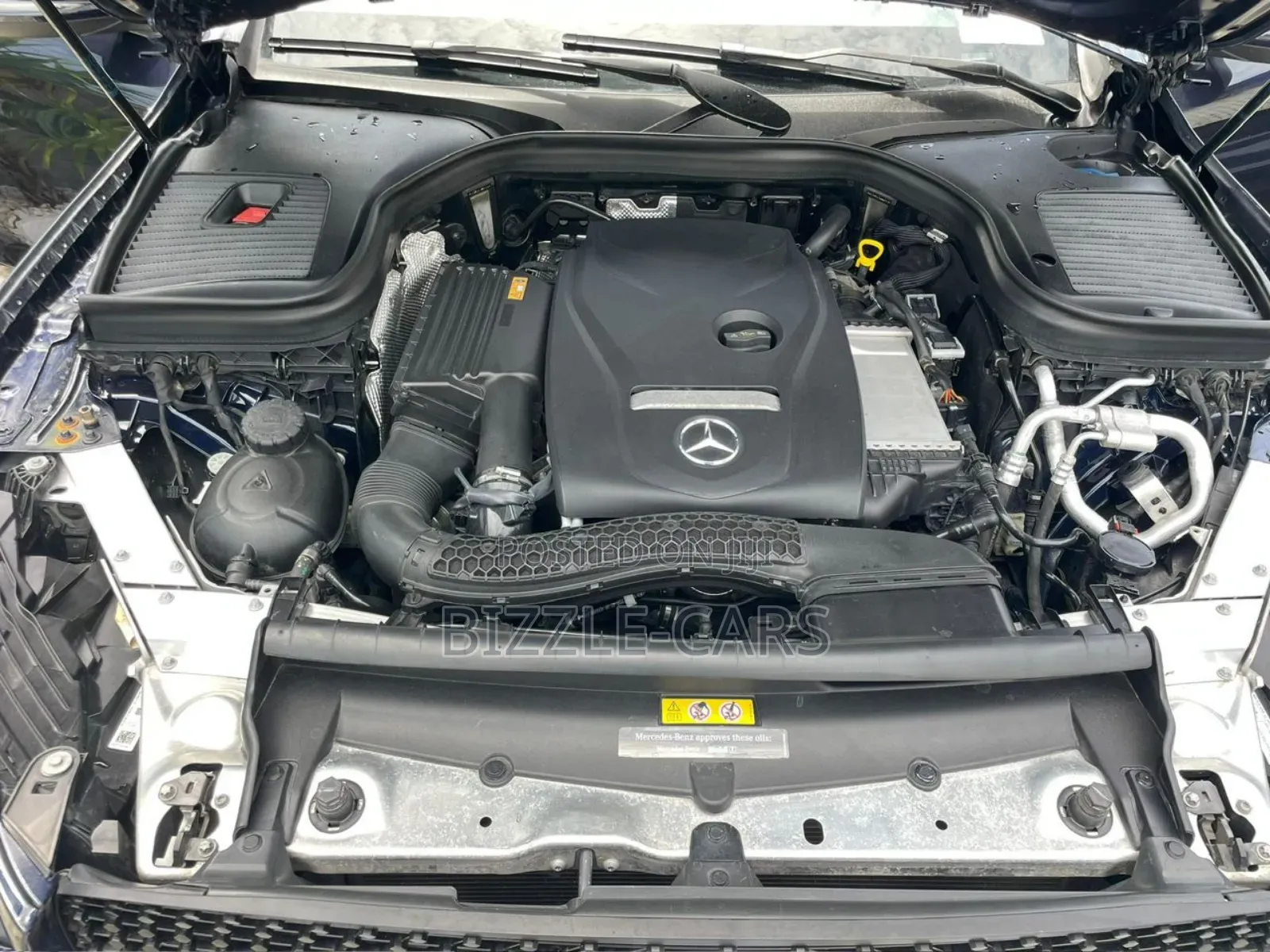 Mercedes-Benz GLC-Class 2017 Blue