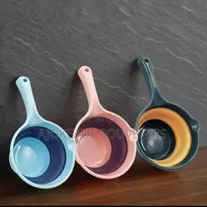 Collapsible Water Scoop Available For Souvenirs