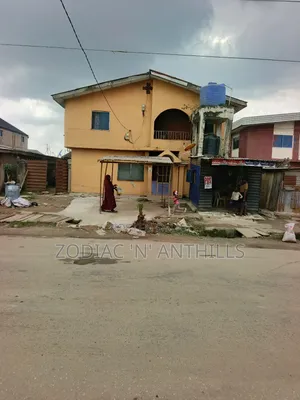 3bdrm Block of Flats in Ladoje, Oko-Oba for sale