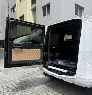 New Mercedes-Benz G-Class 2025 Black