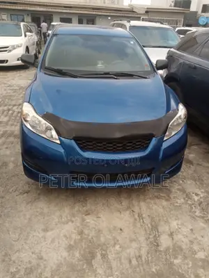 Toyota Matrix Hatchback FWD (1.8L 4cyl 5M) 2010 Blue