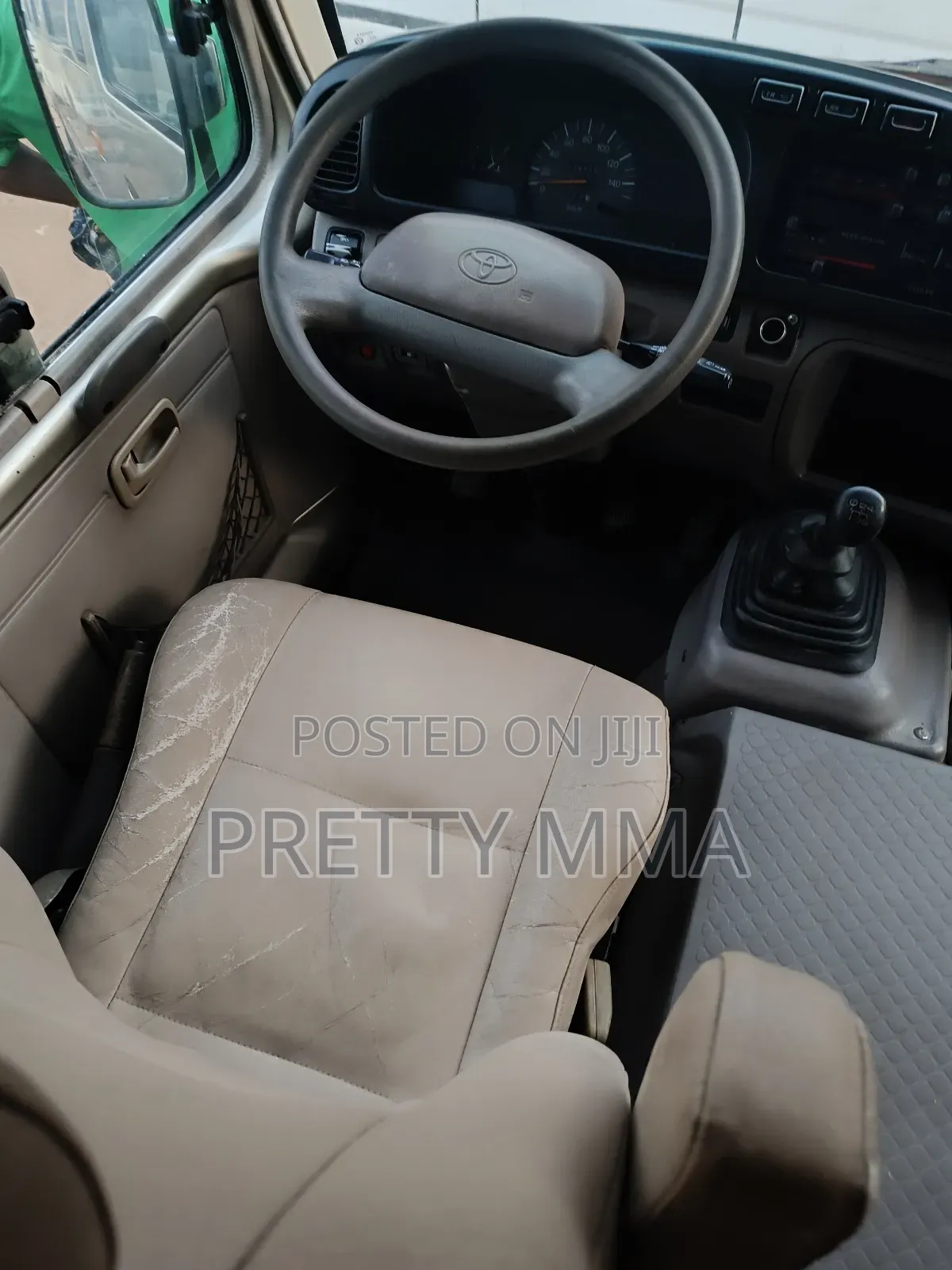 Toyota Coaster 2015 Gold