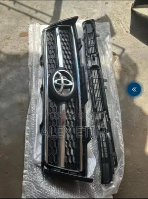 Up and Down Grill Rav4 010 Available as Seen