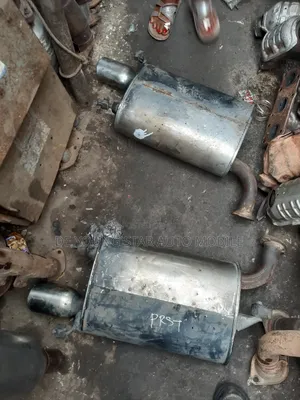 Two Exhaust Port for Toyota Avalon